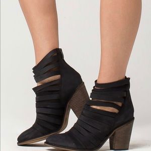 Free People Hybrid Heels ankle boots size 7 (37)